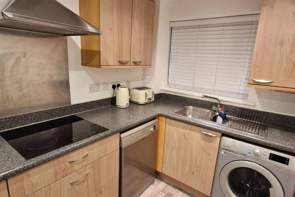 Greenhithe Cosy Apartment, Netflix And Sport Channels Kültér fotó